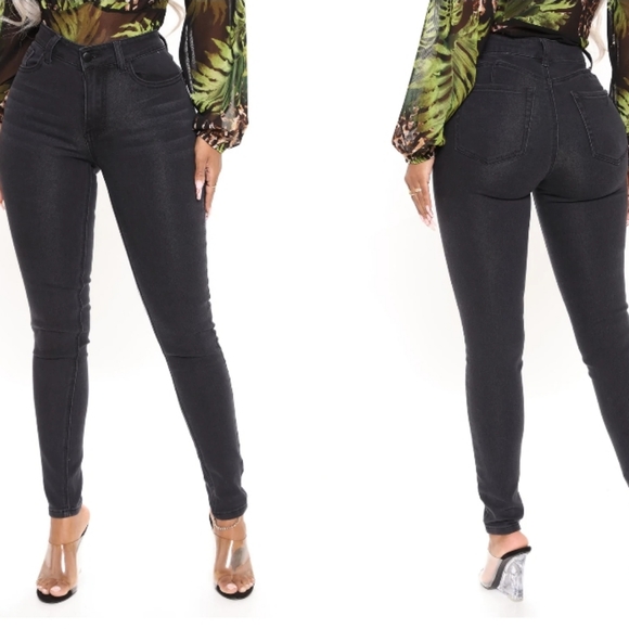 NWT Fashion Nova Women’s Wifey Booty Lifter Skinny Jeans Grey Size 5 - Picture 3 of 5